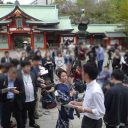 香西かおりの日枝神社ヒット祈願イベントで小競り合い……参拝客から「端っこでやれ！」の声