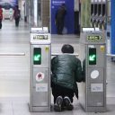 無法地帯化するソウル地下鉄……駅員への暴行、不正乗車が止まらない！