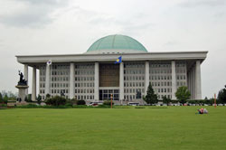 Seoul-National.Assembly-01.jpg