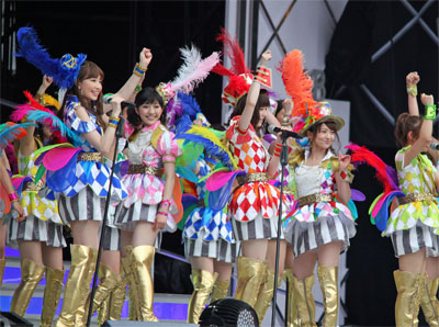 akb0330.jpg