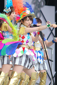 akb480130.jpg