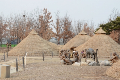 リアルすぎる原始人がウヨウヨ……「ソウル岩寺洞遺跡」の画像5