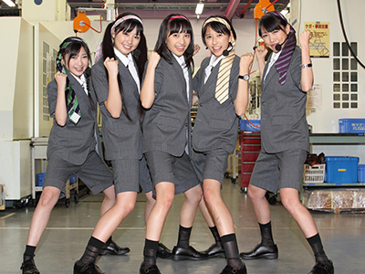 momoclo1205.jpg