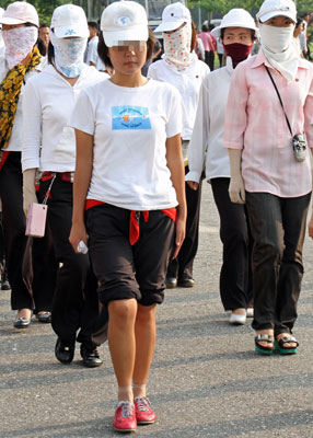 猛暑続く北朝鮮で、人民のファッションに異変　ミニスカ＆ノースリーブがついに解禁！の画像3