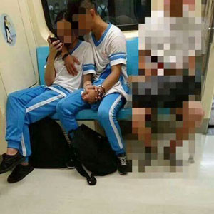 電車内での乳舐めに、校舎ベランダや屋上でフェラ! 台湾中高生の性欲が、所構わず暴走中!の画像3