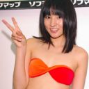 オスカー三人娘に続け!?　グラドル・保田真愛が高校卒業記念に最後の制服姿を披露！