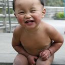 1歳3カ月の幼児が真冬に全裸で水浴び！　“中国流スパルタ教育”に賛否両論