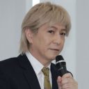 小室哲哉が“不倫騒動”会見で涙の引退発表も、男女関係は否定「普通の男性としての能力ない」