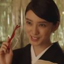 武井咲出演のハズキルーペCMが話題　「ホステスが連続ヒップアタック」はセクハラではないのか？