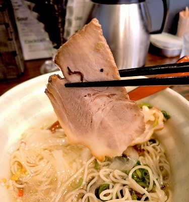 ラーメン新世紀の始まりか終わりか? 『モナカ入りラーメン』の画像6