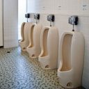 ニーハオトイレの開放感を捨てられず!?　通達から3年、中国「トイレ革命」は今