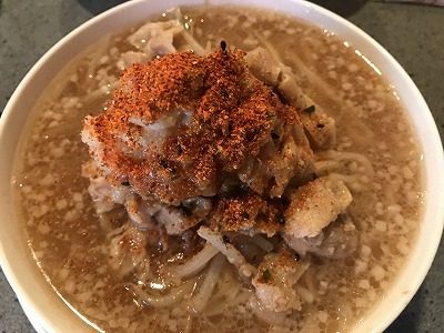 【校正待ち】「5万人がアクセス」「ゆめに出てくるラーメン」赤羽に出現した「二郎」は昭和感がスゴイ！の画像5