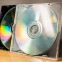 オリコンがCD売り上げ、DL、ストリーミングの「合算ランキング」発表開始！　CDの比重が大きすぎて意味ない？　
