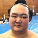 稀勢の里、初場所に“進退かからない”？　「絶対に引退させない」周囲の思惑で……