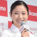 石原さとみの新型コロナ感染、公表が遅れた〝大人の事情〟共演者・綾野剛は大丈夫？