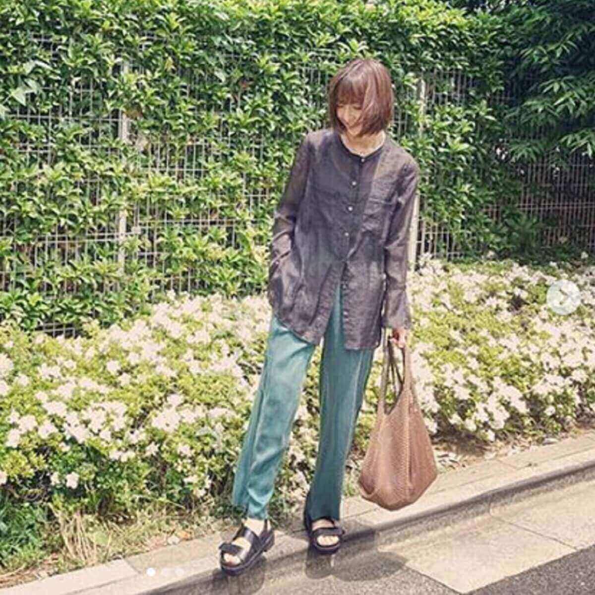 篠田麻里子 スケスケシャツで初夏の私服コーデ披露も酷評の嵐 想定外のダサさ ブランド潰れた理由に納得 日刊サイゾー 篠田麻里子 スケスケシャツで初夏の私服コーデ披露も酷評の嵐 想定外のダサさ ブランド潰れた理由に納得 日刊サイゾー