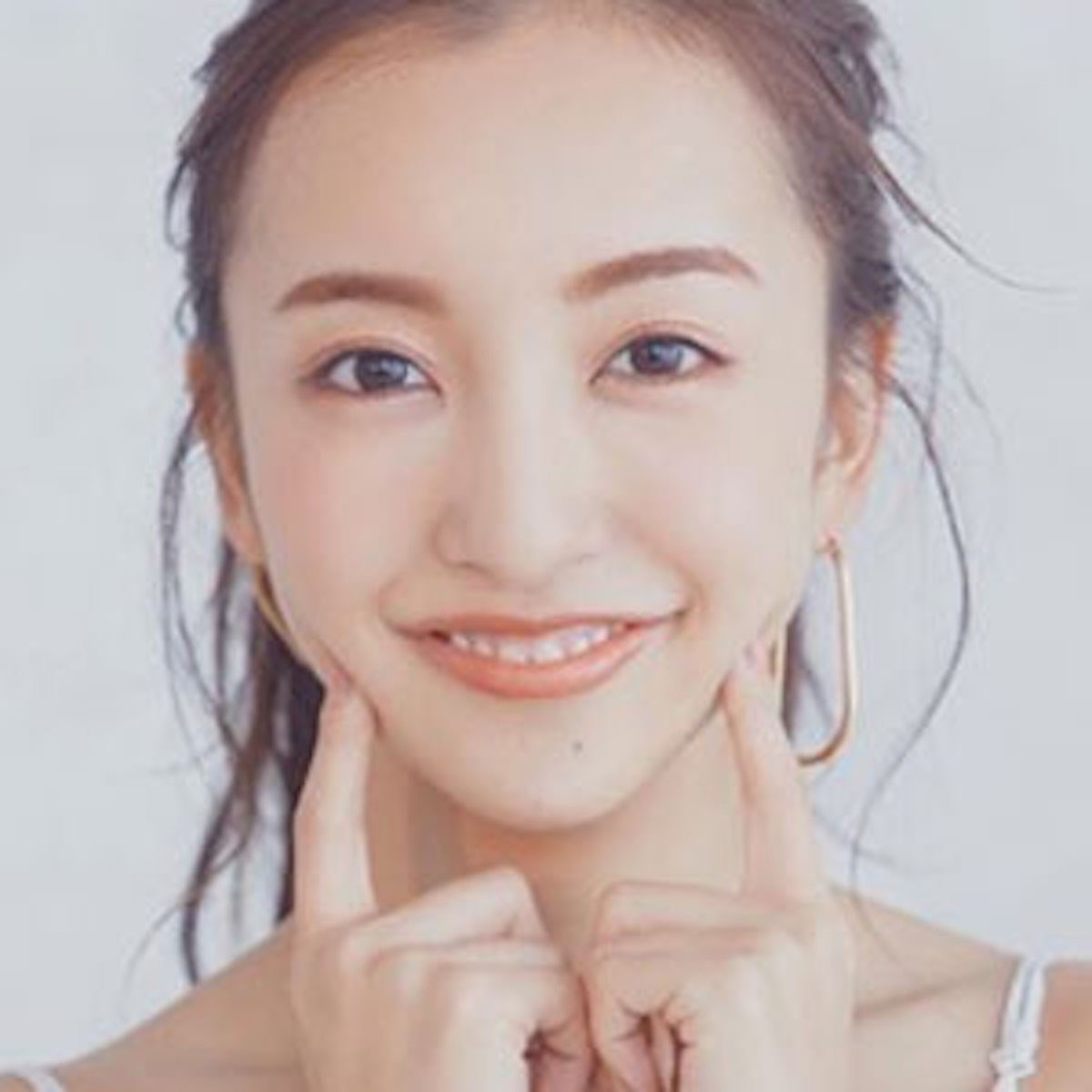 板野友美 すっぴん写真を公開するも賛否の声 めっちゃ可愛い 言う意味ある 日刊サイゾー 板野友美 すっぴん写真を公開するも賛否の声 めっちゃ可愛い 言う意味ある 日刊サイゾー