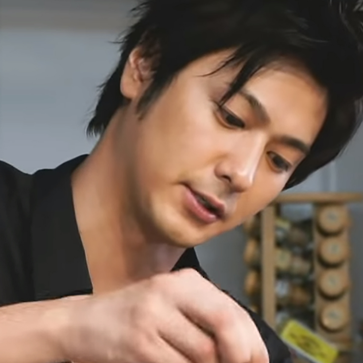 速水もこみちに続き 水嶋ヒロも料理youtuberデビュー 早くも明暗分かれる 日刊サイゾー