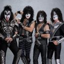 日本さよならツアー中のKISS、その先に見据える再現芸術としての“襲名ビジネス”