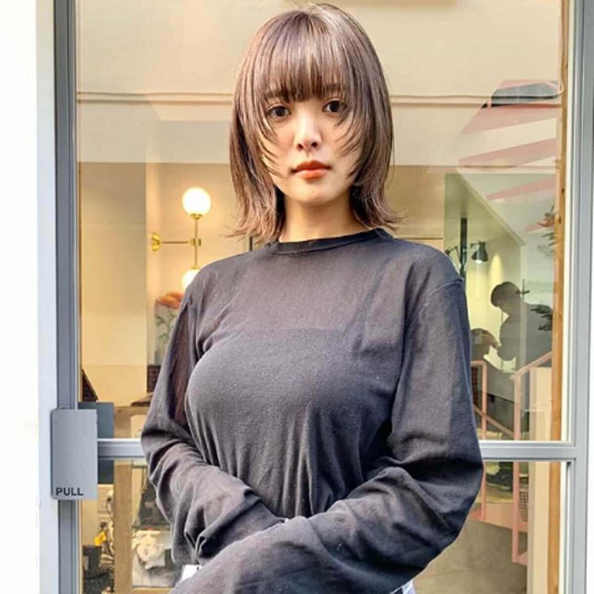 夏菜、新ヘアスタイル公開も違うパーツに視線が釘付け「相変わらずのおっぱい！」｜日刊サイゾー