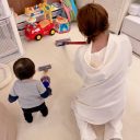 辻希美、1歳の息子に玩具の掃除機を使わせて批判殺到「推奨年齢、3歳以上だけど大丈夫？」
