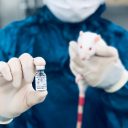 治験者の半分に副作用──新型コロナウイルス中国製ワクチンのヤバい“効果”とは