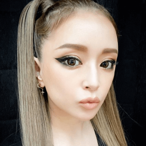 浜崎あゆみ ひっそりと中国進出 ジリ貧のエイベックスが活路を模索する 中国語楽曲 の配信 日刊サイゾー 浜崎あゆみ ひっそりと中国進出 ジリ貧のエイベックスが活路を模索する 中国語楽曲 の配信 日刊サイゾー