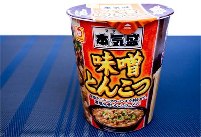 超名店「ど・みそ」もまぜそばに! カップ麺は味噌ラーメン戦国時代へ——王道から変わり種まで3選!!の画像9