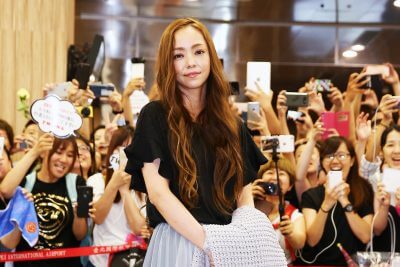 安室奈美恵、氷室京介が開催する「花火イベント」のナゾ　活動休止アーティストを使ったボロい商売か？の画像1