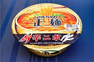 【カップ麺9月新商品】豚・鶏・魚3連発！　駄菓子「ブタメン」が汁なし麺になって登場、まさかの激ウマ!?の画像10