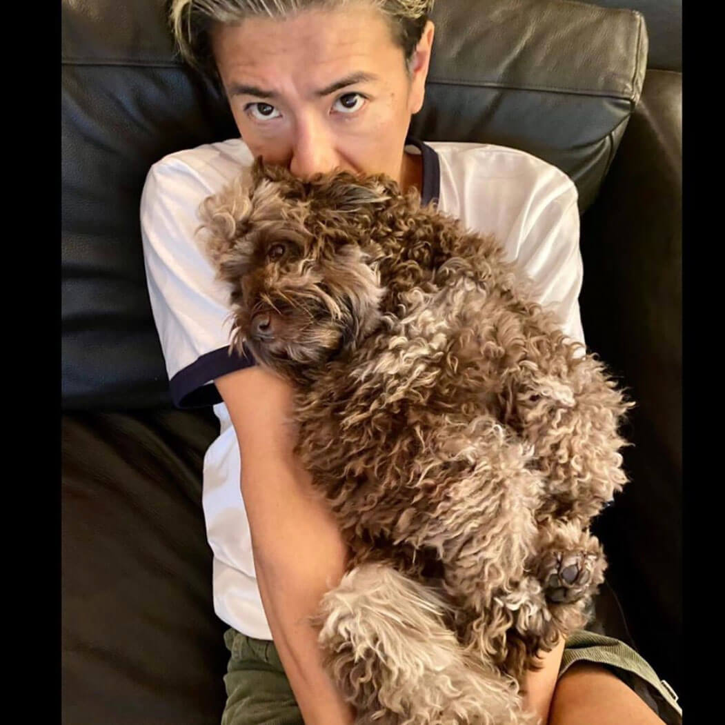 木村拓哉 愛犬を洗った写真を投稿して うちの犬は臭くない アピール ファンからの声に侠気見せる 日刊サイゾー 木村拓哉 愛犬を洗った写真を投稿して うちの犬は臭くない アピール ファンからの声に侠気見せる 日刊サイゾー