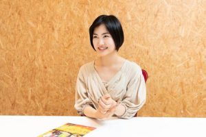 白い粉、血痕、そして銃声でリアル通報…のぶっ飛び撮影 小川未祐が語る「私がキマる瞬間」とは?
