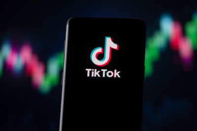 音楽の認知もインフルエンサー強し──「TikTokでバズれ」は老害!?　業界が頭を悩ます10代販売戦略の画像1