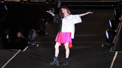 LiSA、安室奈美恵とSPEEDを輩出した沖縄アクターズスクール出身！ 将来の歌姫の素質に気づけなかった？の画像1