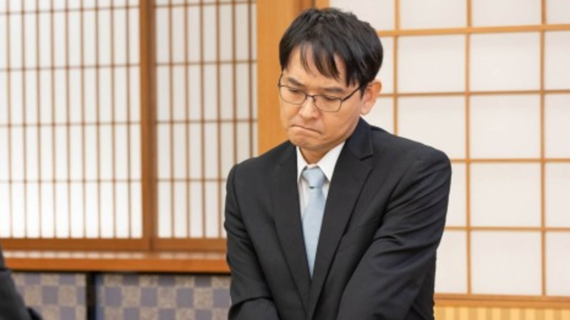 羽生善治を演じるナイツ土屋に 完璧な擬態 と大反響 東出昌大を超えるハマり役か 日刊サイゾー