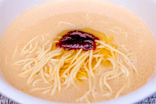 【名作】5000杯以上レポしたカップ麺ライター厳選! 「ネタとしか思えない」カップ麺3杯【カムバック】の画像4