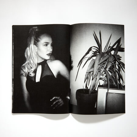 ロシアの巨漢が流血しながら暴れるライブ現場も! 写真家・西村満が体験した不思議な旅の写真集の画像3