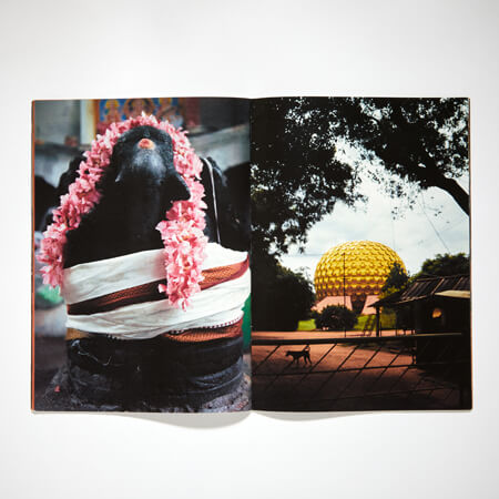 ロシアの巨漢が流血しながら暴れるライブ現場も! 写真家・西村満が体験した不思議な旅の写真集の画像7