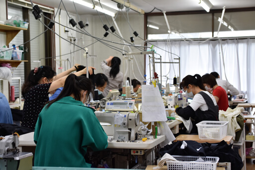 【澤田晃宏／外国人まかせ】実習生の不正労働が横行する縫製業界のホワイト化を目指す監理団体の挑戦の画像6