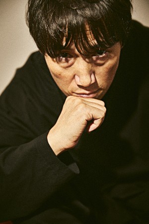 大阪という土壌が生み出した“遅咲きのヒーロー” 俳優＆監督・上西雄大が語る泥まみれの役者人生の画像4