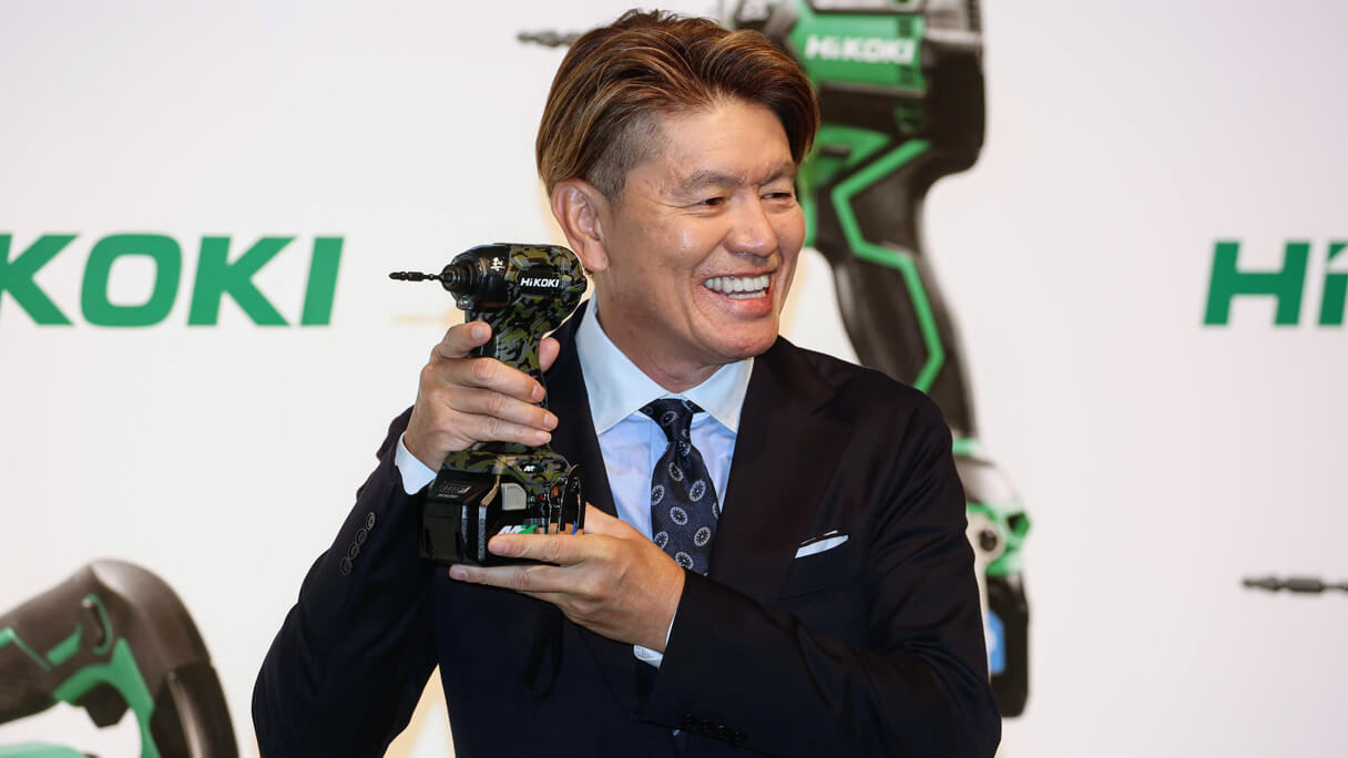 ヒロミ、芸能界一のDIY通! 電動工具ブランドをPRして「職人ってカッコいい」の画像5