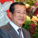 「カンボジアで強まる独裁」フン・セン首相は日本の安倍元首相を例にあげ批判回避