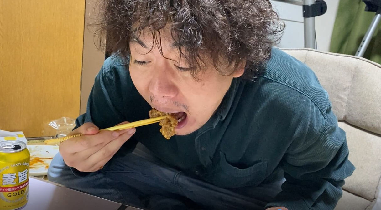 【読めるYouTube動画】YouTuber・怪物くんが食らう「業務スーパーゆせん商品BEST5」!!【骨にも味ついてる】の画像75