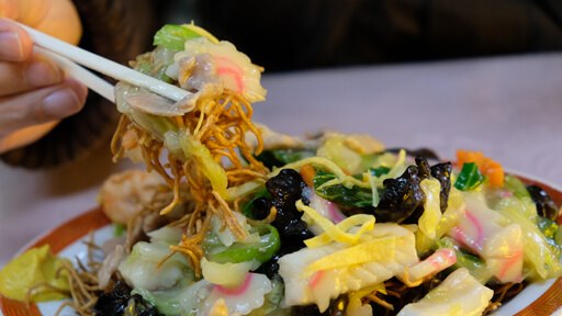 横浜レジェンド町中華「奇珍」具材に負けない揚げ麺のスーパーイリュージョンの画像6