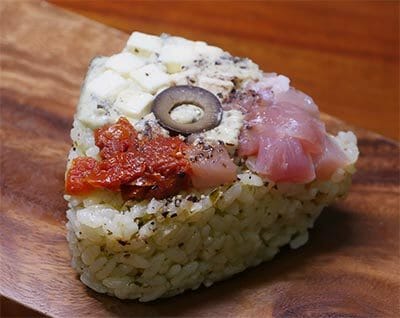 セブン-イレブン＆ニューデイズ、SNSがザワつく超デカ盛りエンタメおにぎり9選の画像23