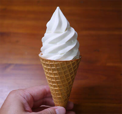 セブン、ファミマ、ローソンでハイスペソフトクリーム頂上決戦　 牧場の風を感じたのは…!?の画像10