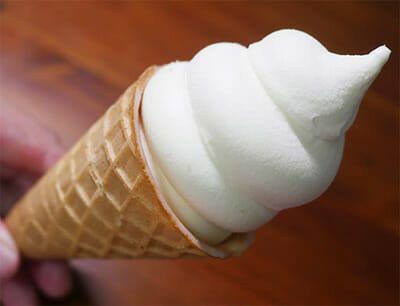 セブン、ファミマ、ローソンでハイスペソフトクリーム頂上決戦　 牧場の風を感じたのは…!?の画像5