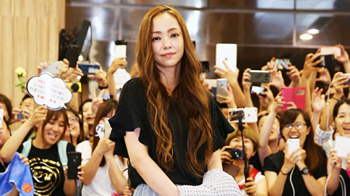 安室奈美恵の復帰説、定期的に浮上…裏で糸引く“関係者”の悪辣な正体