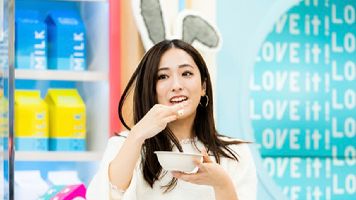 田村真子アナ、『ラヴィット！』のうさ耳姿がポスターになる圧倒的人気