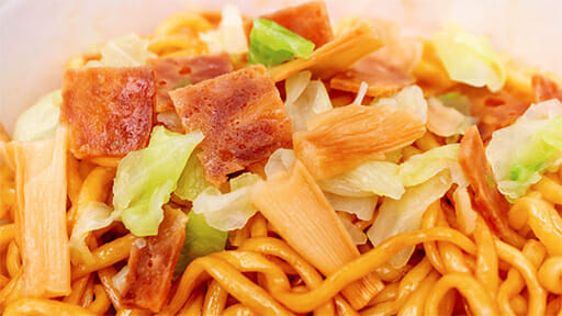 セブンイレブンが誇る「蒙古タンメン中本」&「とみ田」カップ麺、飛び道具入りの新味を実食!の画像14